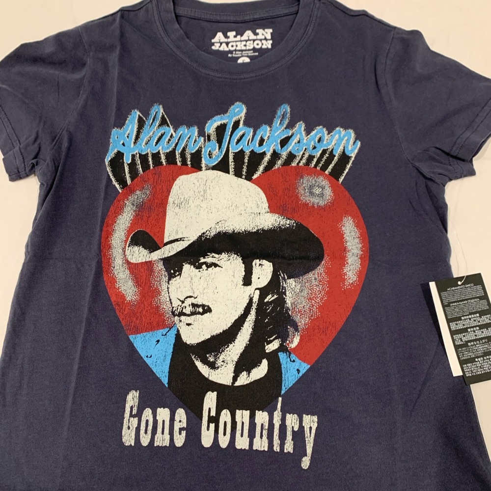 Alan Jackson gone country small women